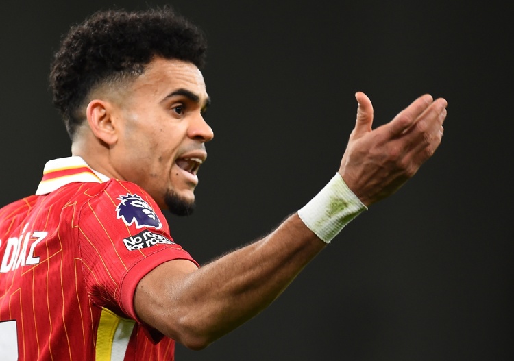 😲哥媒：红军只愿给迪亚斯550万欧年薪，球员认为是侮辱性报价