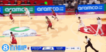 😮速度超快！廖三宁收板反击一条龙上篮 仅用3秒