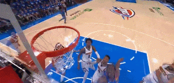 敢上小阵容？哈滕侧翼杀出贡献惊天补扣 篮筐都跟着晃起来