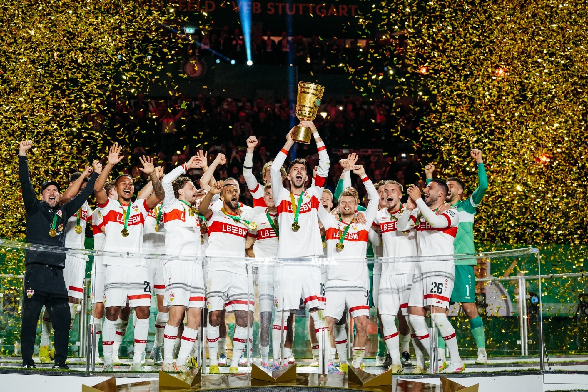 联赛拉胯靠杯赛踢欧战！斯图加特、博人第9踢欧联&热刺第17踢欧冠