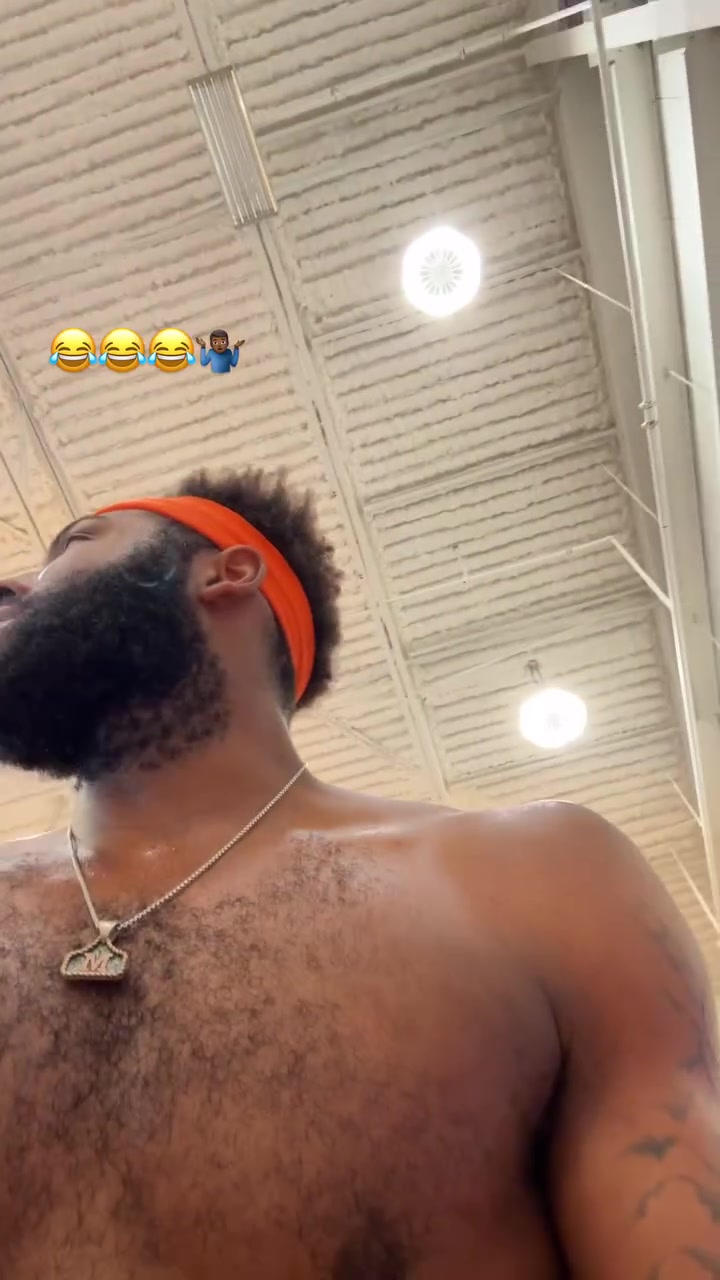 😂米切罗：我训练罚球命中率高达60% 你们™叫什么叫？