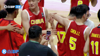 🙌欢迎回来！段睿骐时隔9个月重返球场 去年9月遭遇ACL重伤